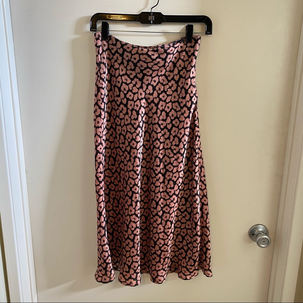 ‼️LAST CALL‼️ Bloomingdales Cotton Candy LA Leopard Midi Skirt - Picture 4 of 7